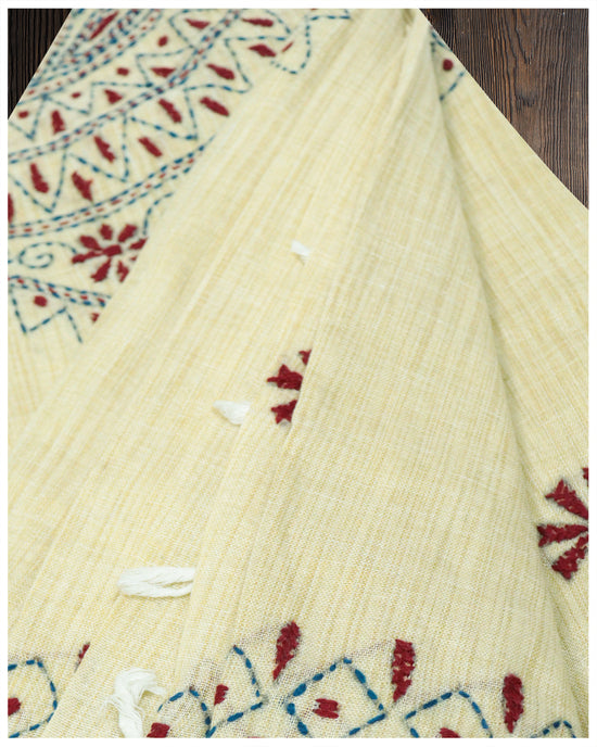 womens sarees  unique kerala sarees  sarees  saree  online saree  Linen Sarees online  Linen Sarees  linen saree  Linen Kantha Work Saree - Ivory  kerala sarees online  kerala sarees  kantha work sarees online  kandha work linen sarees online  Ivory colour Linen Kantha Work Saree  ivory color linen sarees  Ivory color Linen Kantha Work Saree